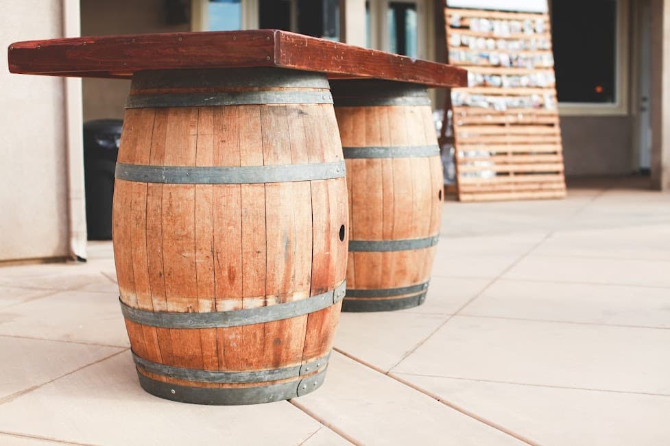 Wine-barrel bar